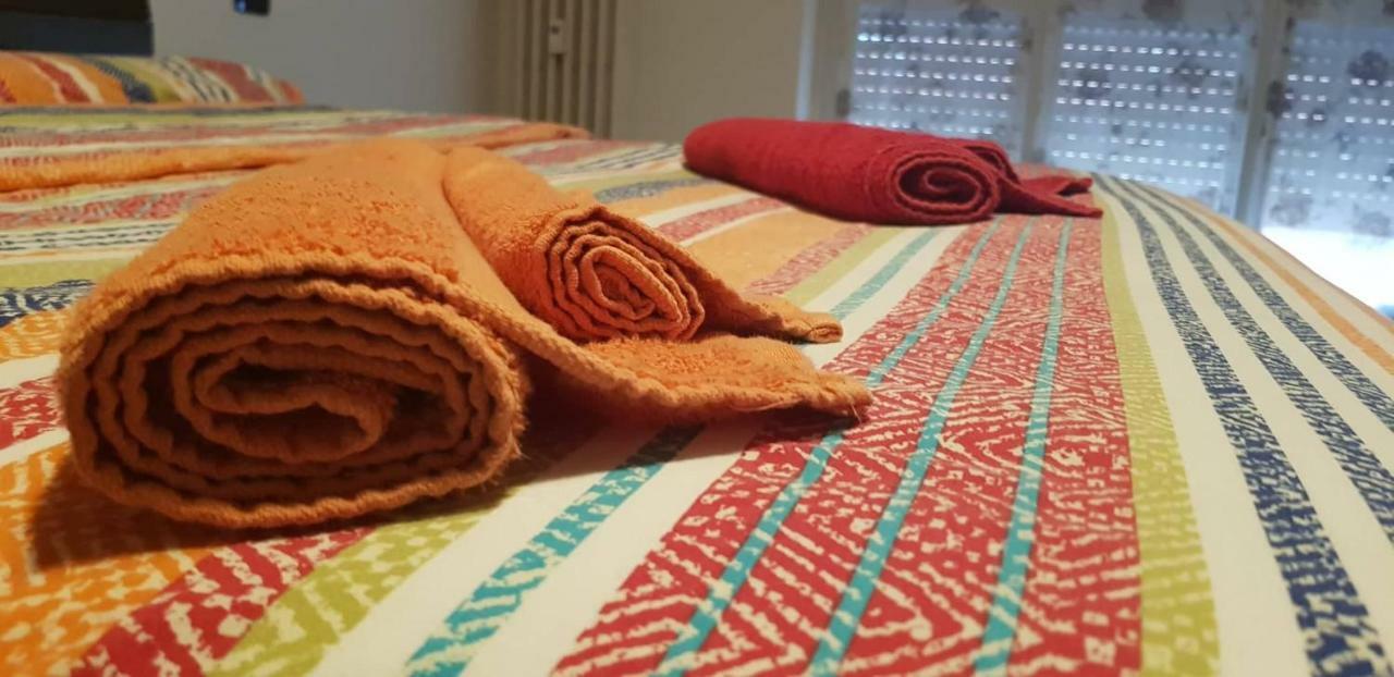 Helloguesthouse Olgiate Comasco Kültér fotó
