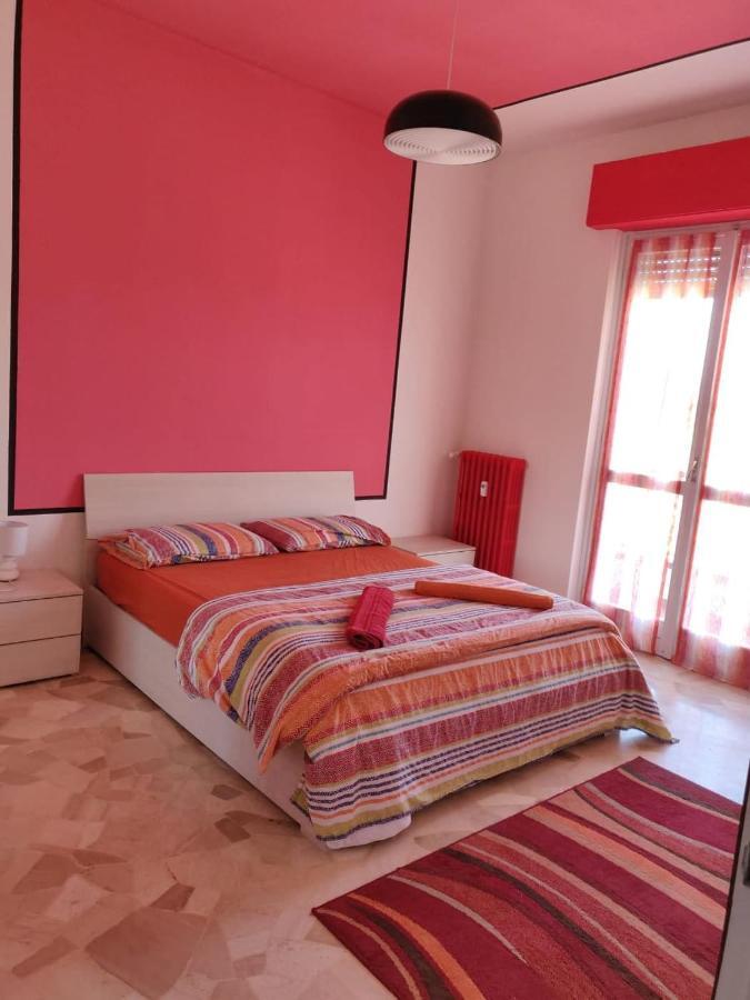 Helloguesthouse Olgiate Comasco Kültér fotó